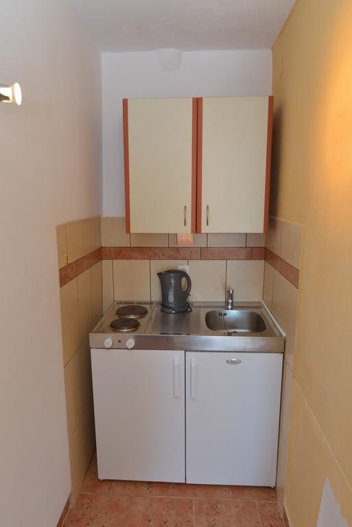 Apartments Palace Mira Mare Тиват Екстер'єр фото