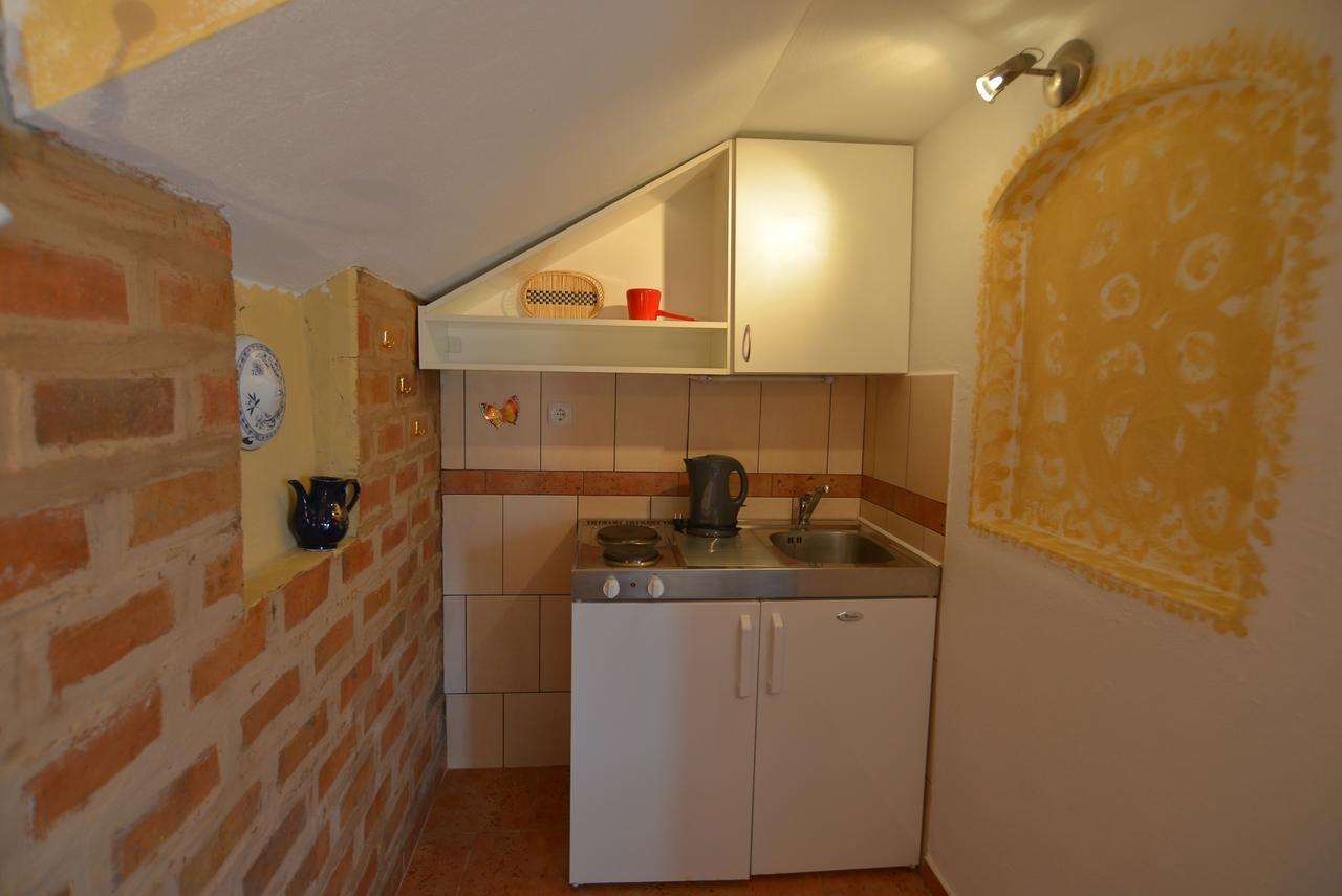 Apartments Palace Mira Mare Тиват Екстер'єр фото
