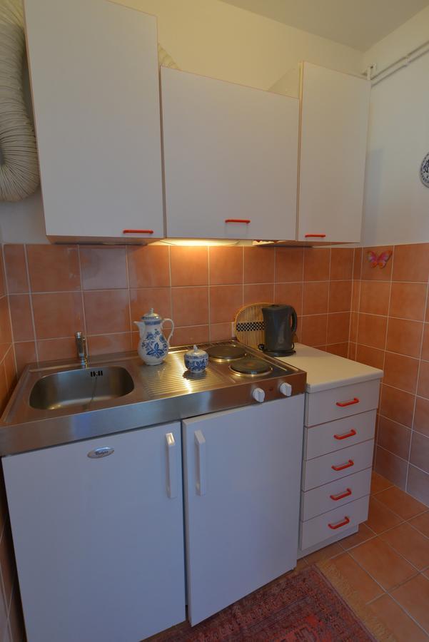 Apartments Palace Mira Mare Тиват Екстер'єр фото